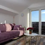 Seaview Apartments Roberta